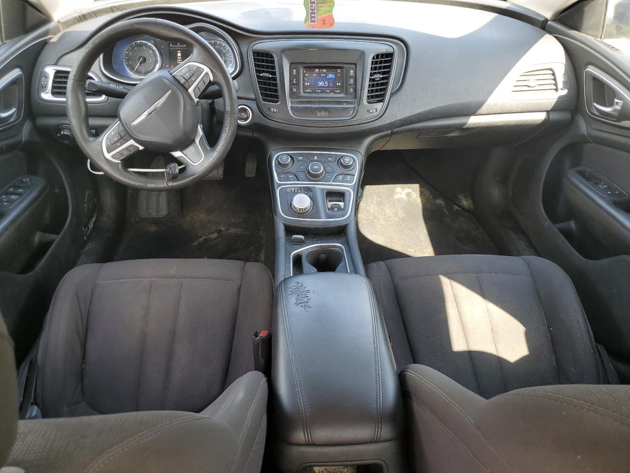 2015 Chrysler 200 Limited VIN: 1C3CCCAB1FN576945 Lot: 70930135