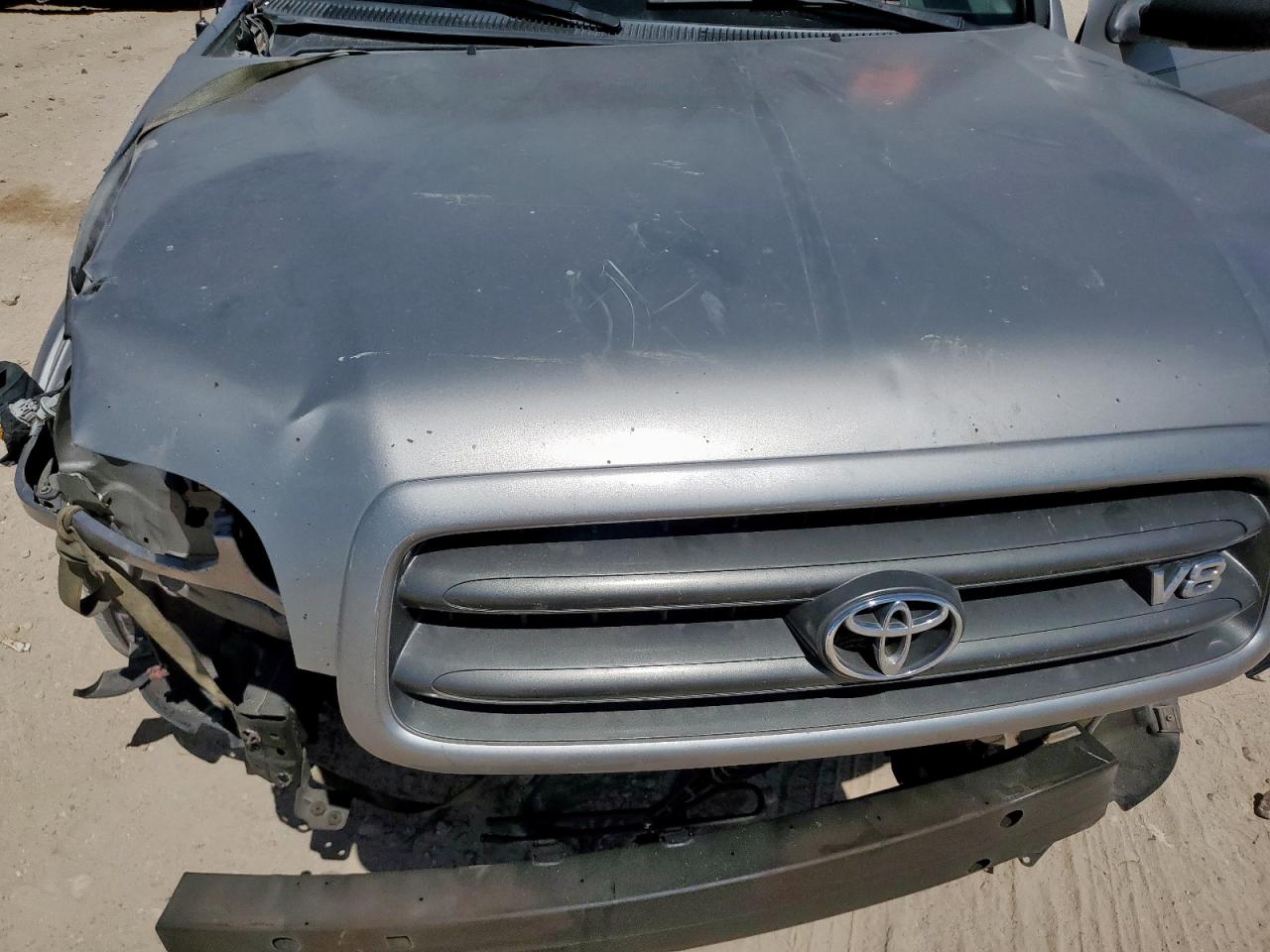 2004 Toyota Sequoia Sr5 VIN: 5TDZT34A24S221945 Lot: 69060755