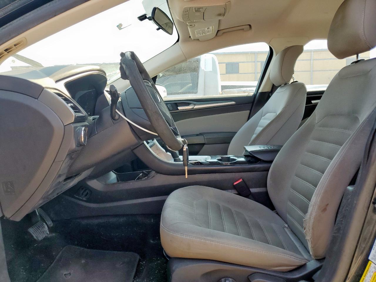 2014 Ford Fusion S VIN: 3FA6P0G77ER201268 Lot: 68050575