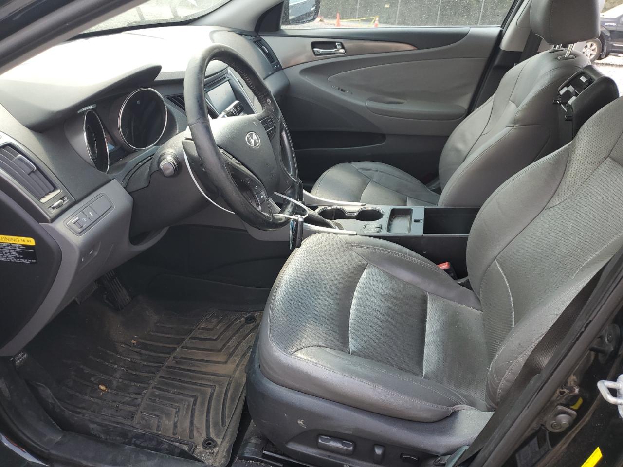 2015 Hyundai Sonata Hybrid VIN: KMHEC4A45FA124592 Lot: 69214275