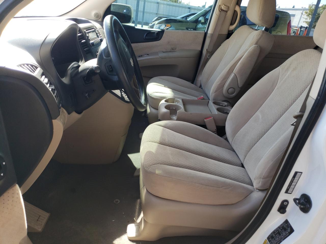 2008 Hyundai Entourage Gls VIN: KNDMC233X86050889 Lot: 69217675