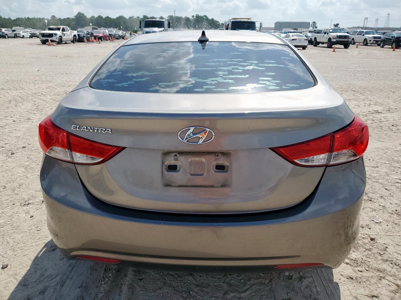 2013 Hyundai Elantra Gls VIN: 5NPDH4AE3DH261191 Lot: 67262855