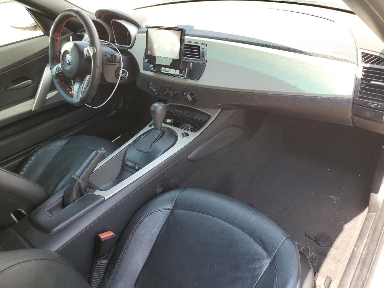 2005 BMW Z4 2.5 VIN: 4USBT33535LS54018 Lot: 69460305