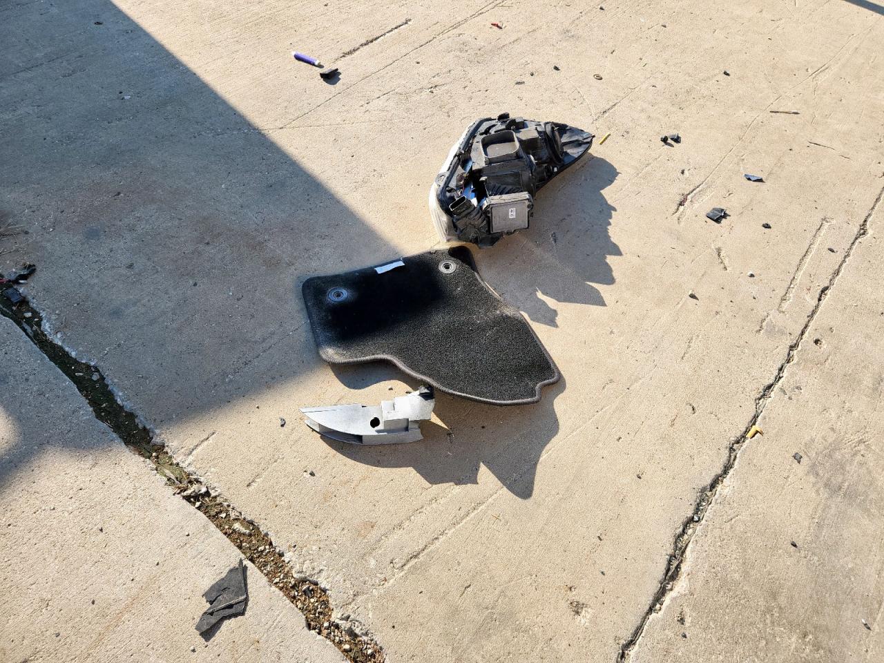 2017 Ford Escape Se VIN: 1FMCU0G91HUE38211 Lot: 70153655