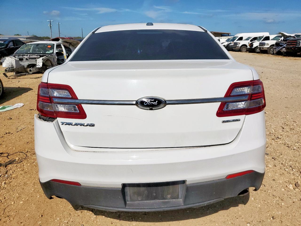 2015 Ford Taurus Se VIN: 1FAHP2D86FG599555 Lot: 69399265