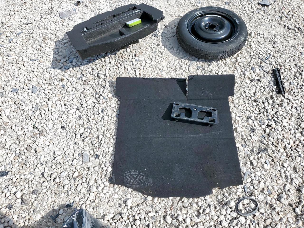 2015 Honda Fit Lx VIN: 3HGGK5H53FM759688 Lot: 68818025