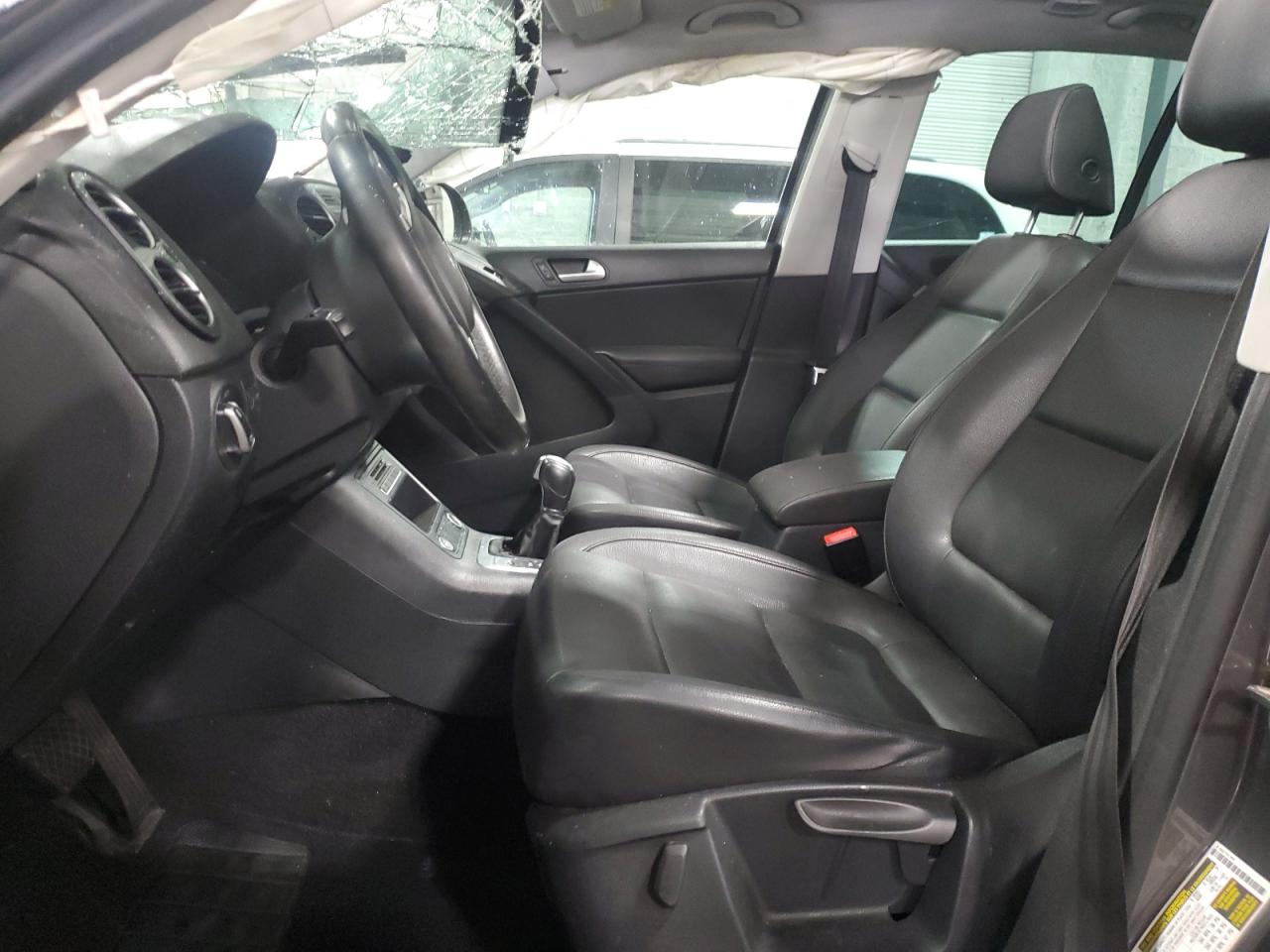 2015 Volkswagen Tiguan S VIN: WVGBV7AX9FW524103 Lot: 67236225