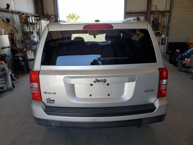  JEEP PATRIOT 2012 Srebrny