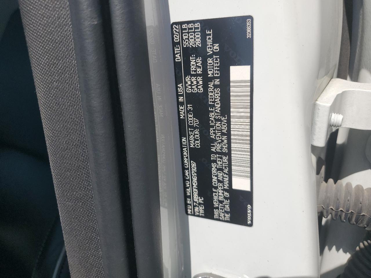 2022 Volvo S60 T8 Recharge R-Design VIN: 7JRBR0FM5NG17928 Lot: 70516695