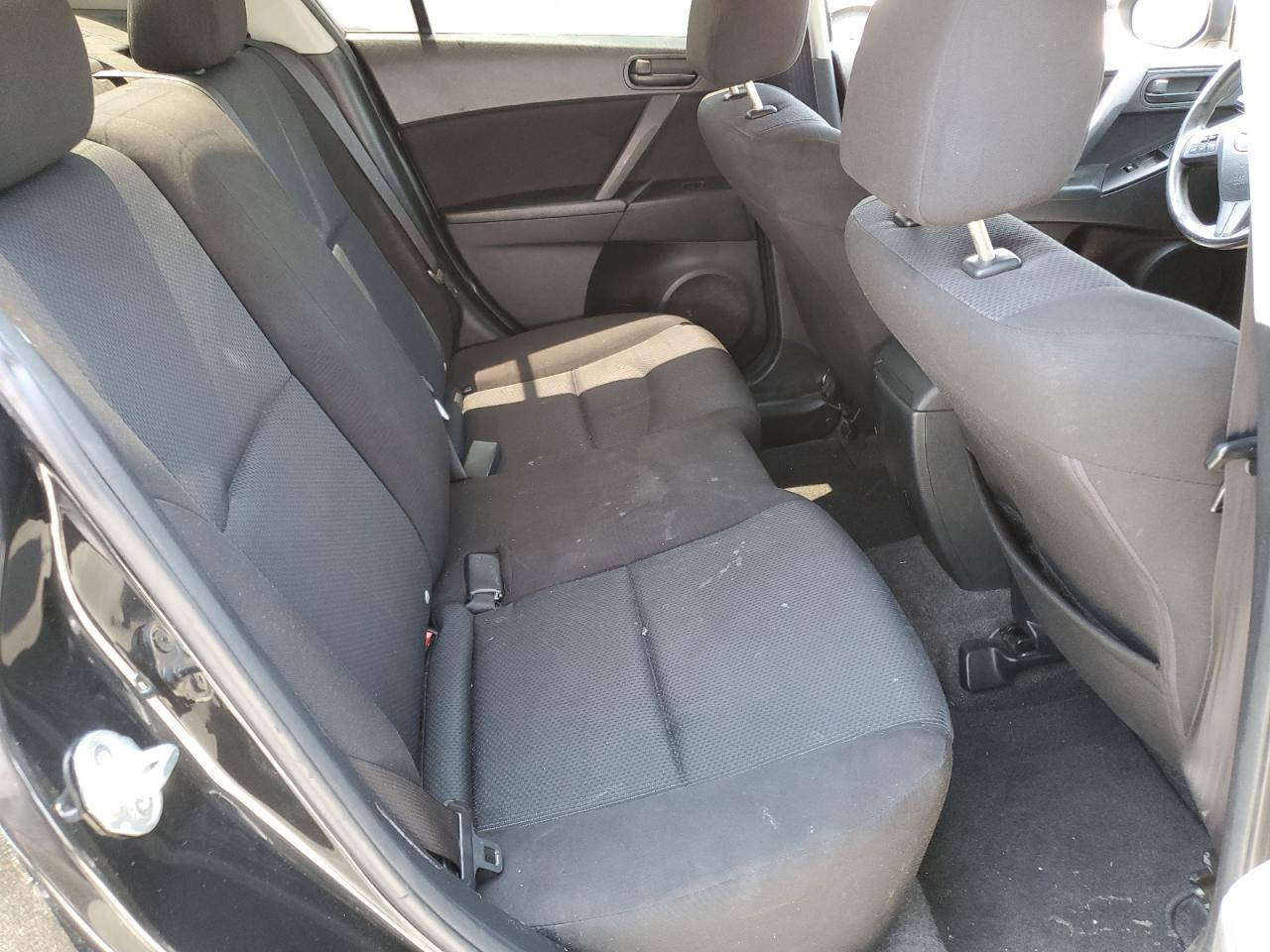 2011 Mazda 3 I VIN: JM1BL1UG4B1395312 Lot: 68998415