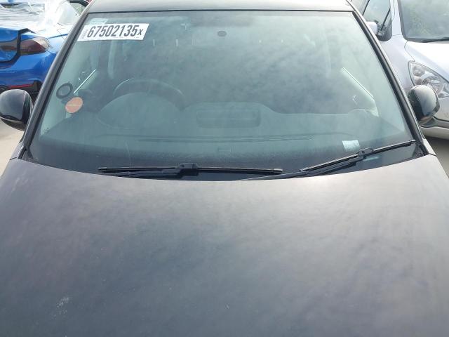 2011 VOLKSWAGEN TIGUAN MAT