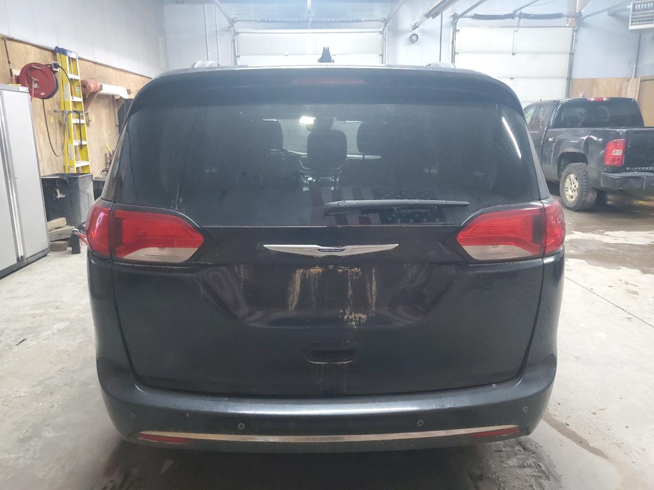 2019 Chrysler Pacifica Touring L VIN: 2C4RC1BG2KR588961 Lot: 68493235