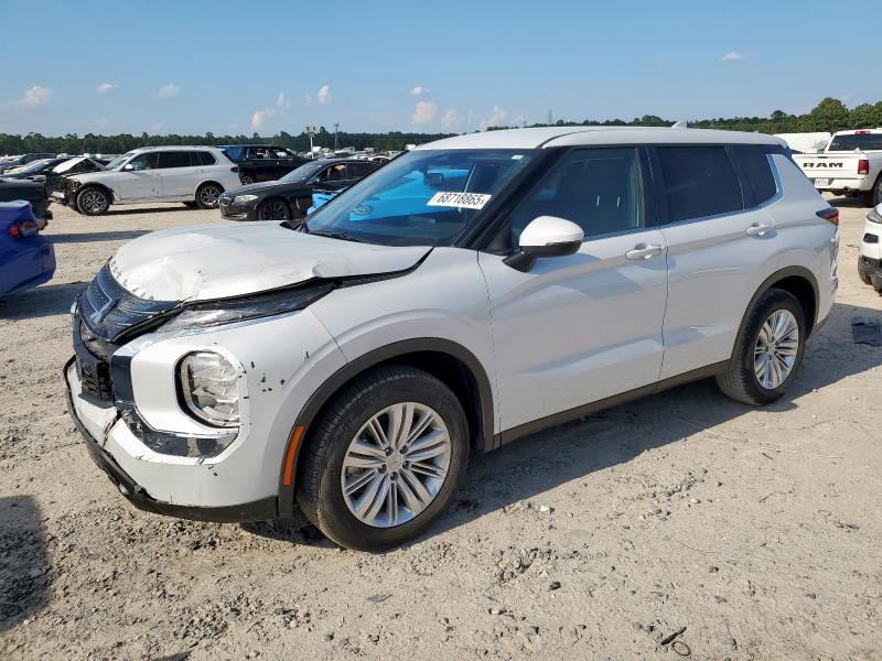  MITSUBISHI OUTLANDER 2024 Biały