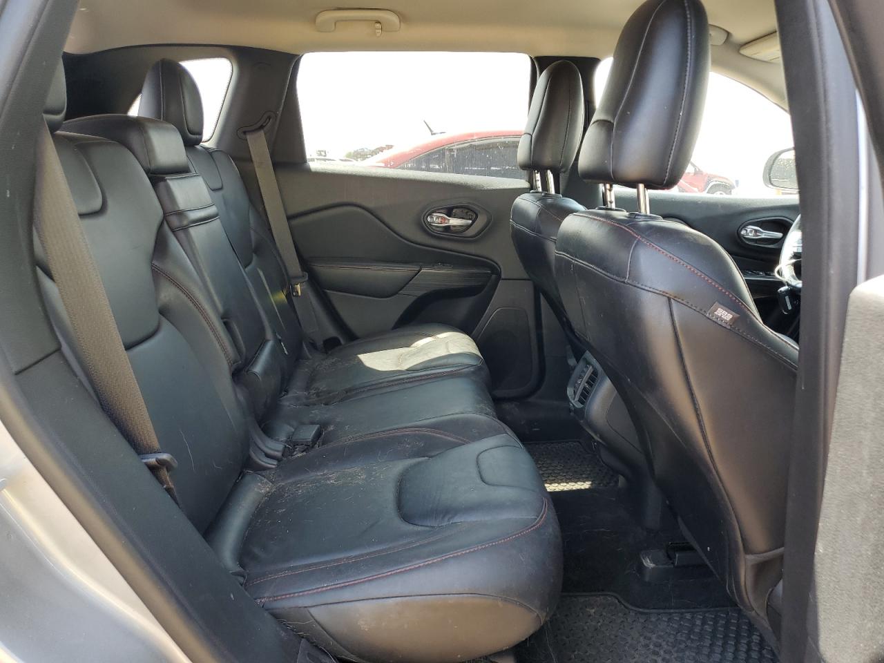 2015 Jeep Cherokee Trailhawk VIN: 1C4PJMBS8FW598586 Lot: 69026945