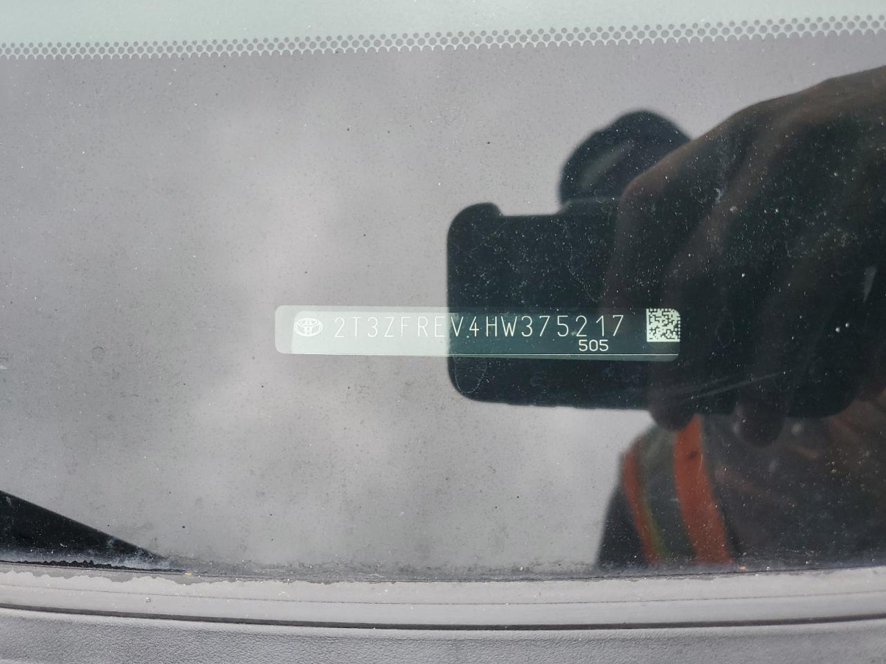 2017 Toyota Rav4 Le VIN: 2T3ZFREV4HW375217 Lot: 69520645