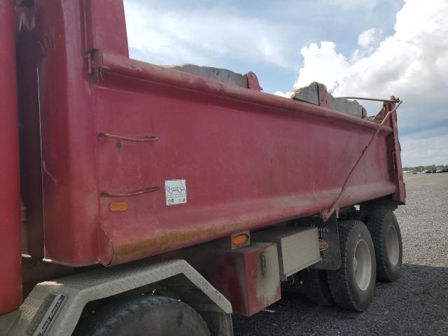 2000 PETERBILT 330   