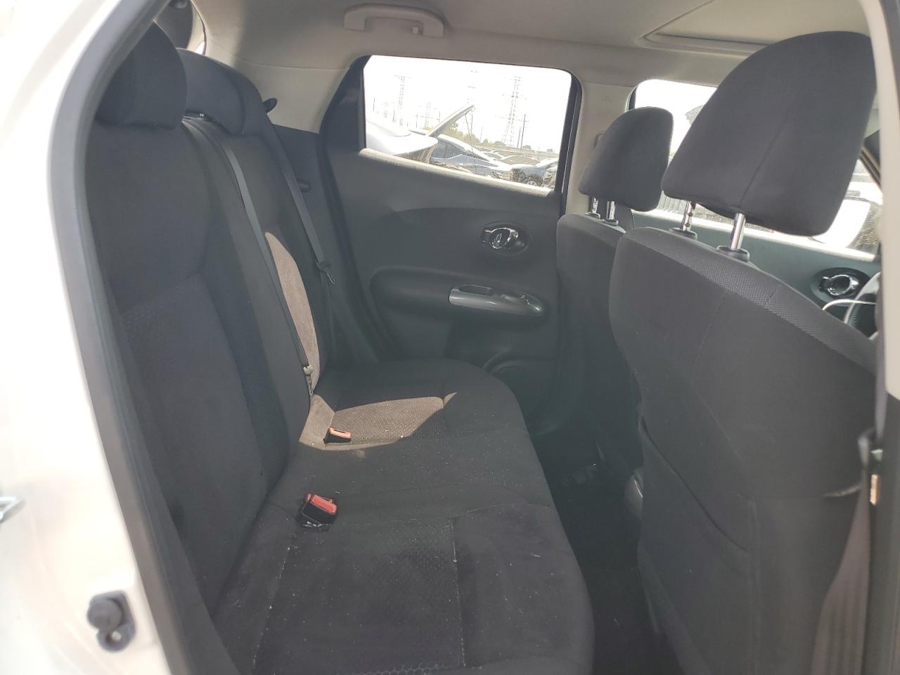 2015 Nissan Juke S VIN: JN8AF5MV9FT554784 Lot: 68297805