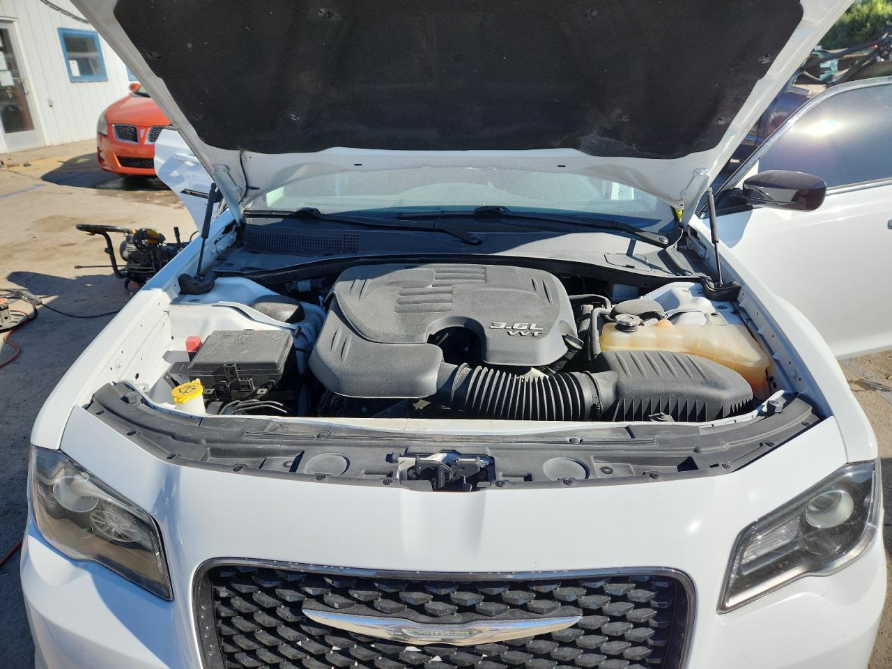 2019 Chrysler 300 Touring VIN: 2C3CCAAG9KH564917 Lot: 70262185