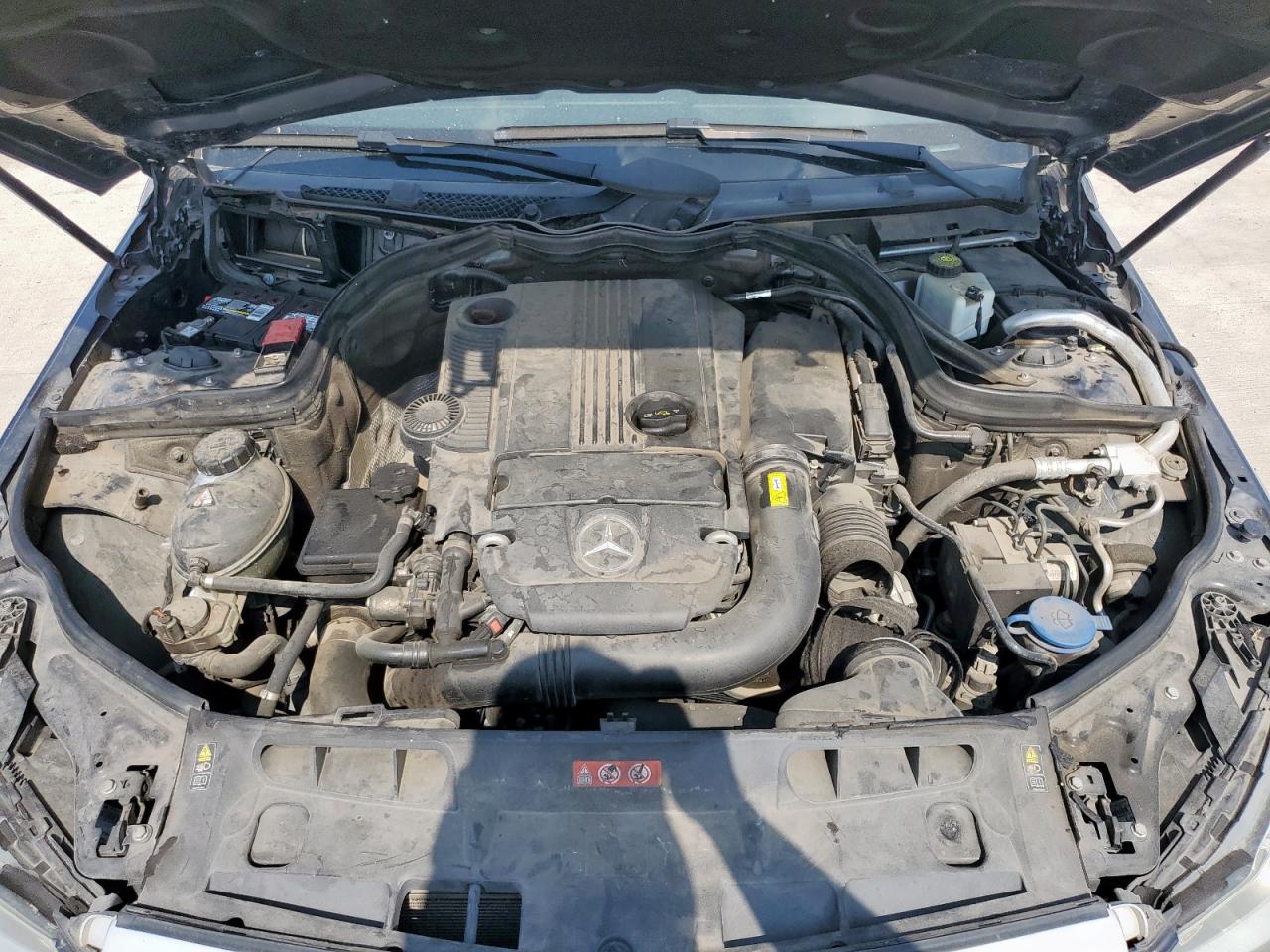 2013 Mercedes-Benz C 250 VIN: WDDGF4HB2DA825912 Lot: 70842625