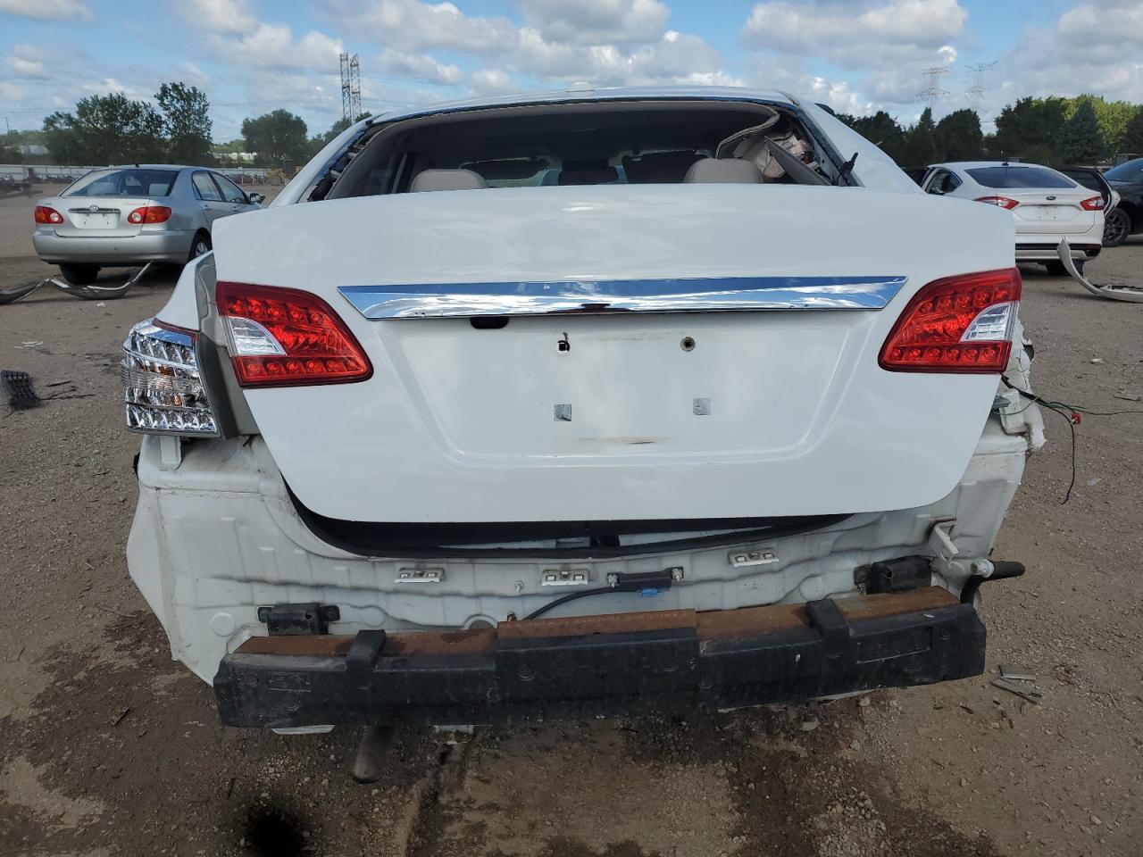 2014 Nissan Sentra S VIN: 3N1AB7AP7EL608033 Lot: 70302895