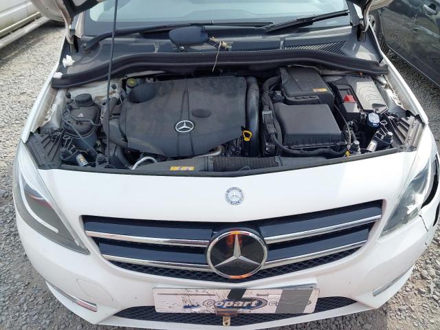 2013 MERCEDES BENZ B180 BLUEE