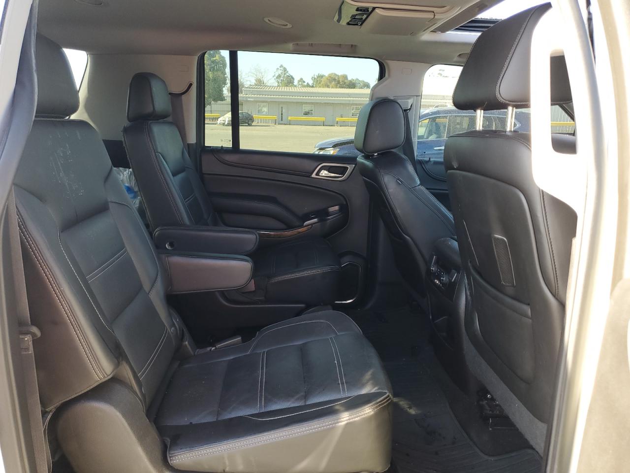 2015 GMC Yukon Xl Denali VIN: 1GKS2JKJ8FR634745 Lot: 68002185