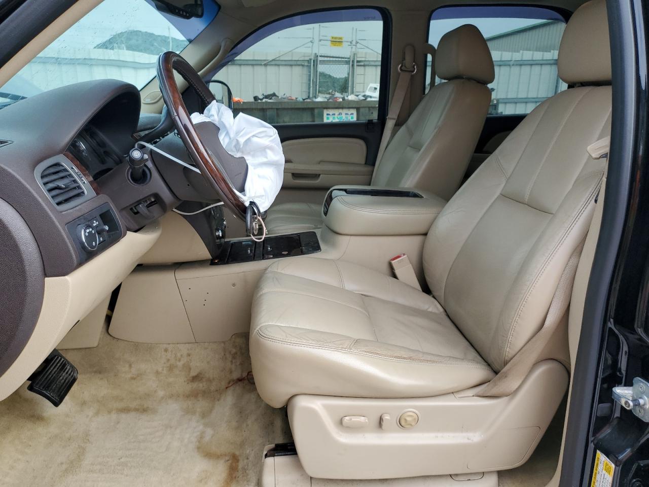 2008 GMC Yukon Denali VIN: 1GKFK63818J129030 Lot: 69905515