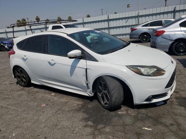 Hatchbacks FORD FOCUS 2014 Biały