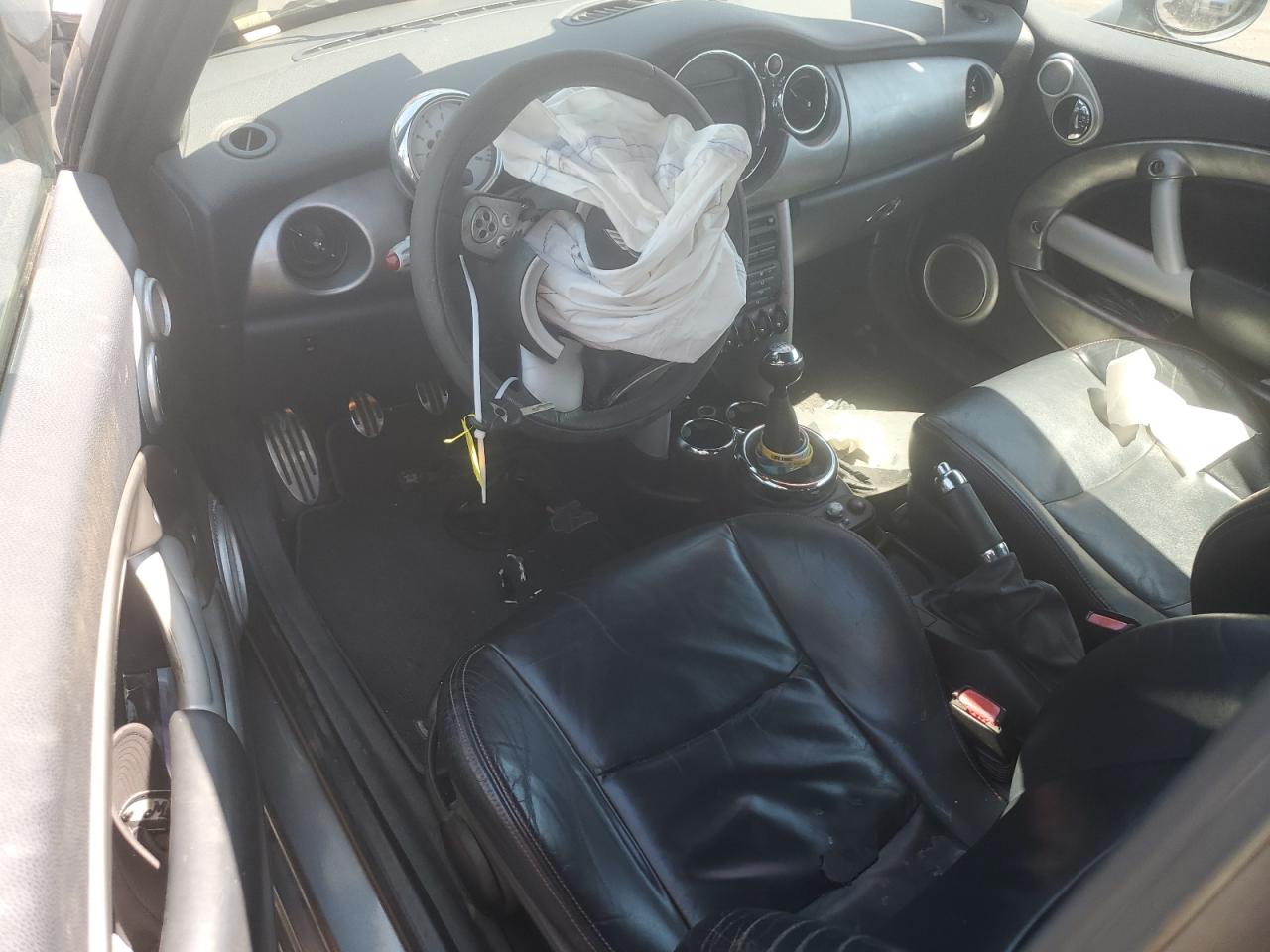 2005 Mini Cooper S VIN: WMWRH33515TF84701 Lot: 68400435