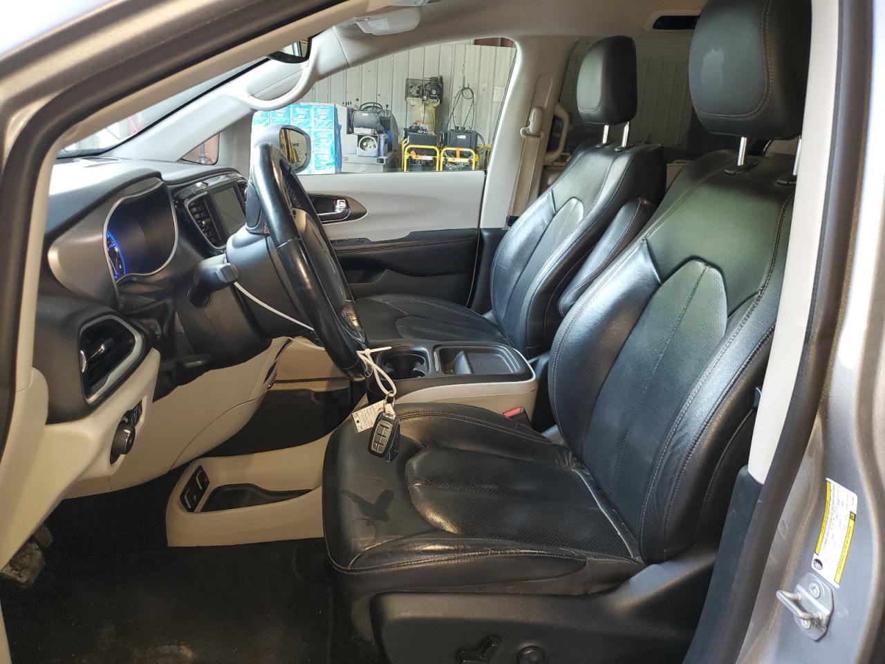 2020 Chrysler Pacifica Touring L VIN: 2C4RC1BG5LR140361 Lot: 69443595