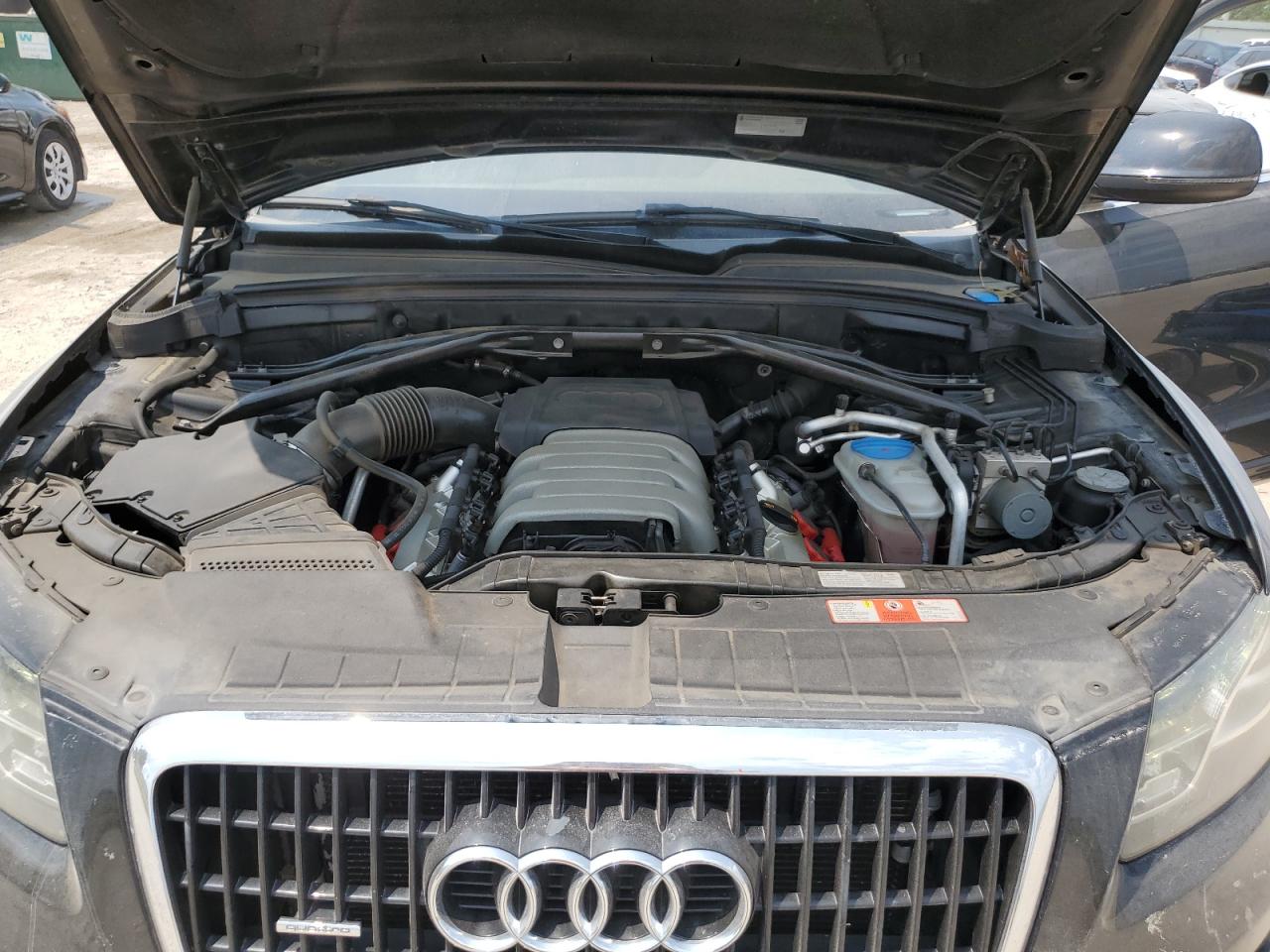 2010 Audi Q5 Premium Plus VIN: WA1LKAFP2AA045996 Lot: 67165395