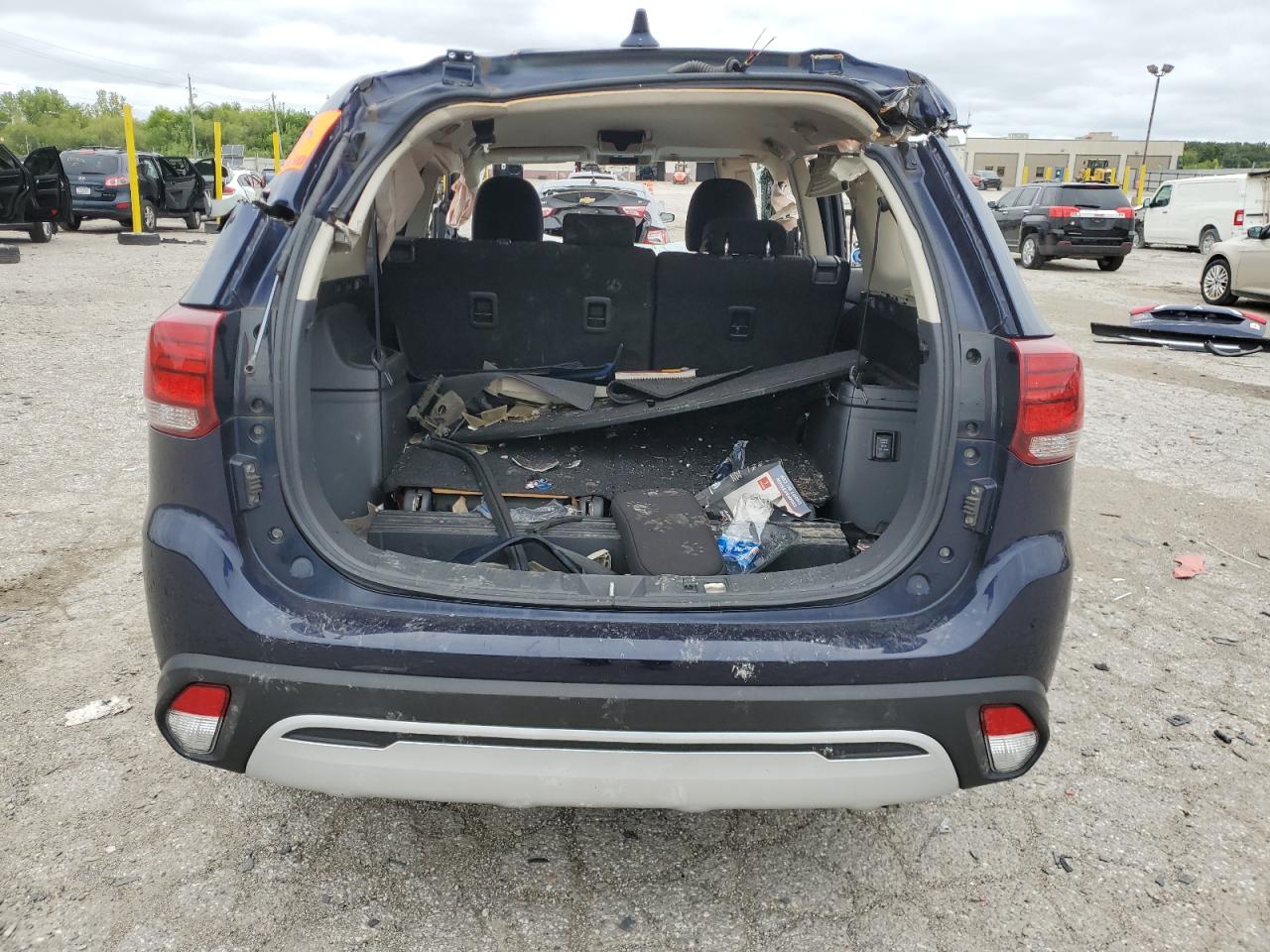 2020 Mitsubishi Outlander Es VIN: JA4AD2A39LZ032971 Lot: 69218015