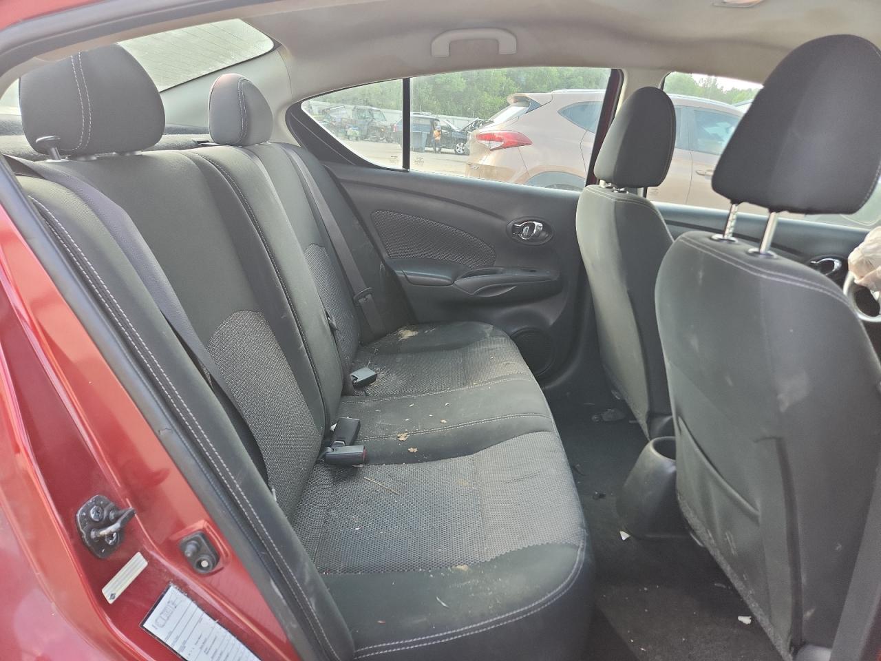 2018 Nissan Versa S VIN: 3N1CN7AP3JL869007 Lot: 69244655