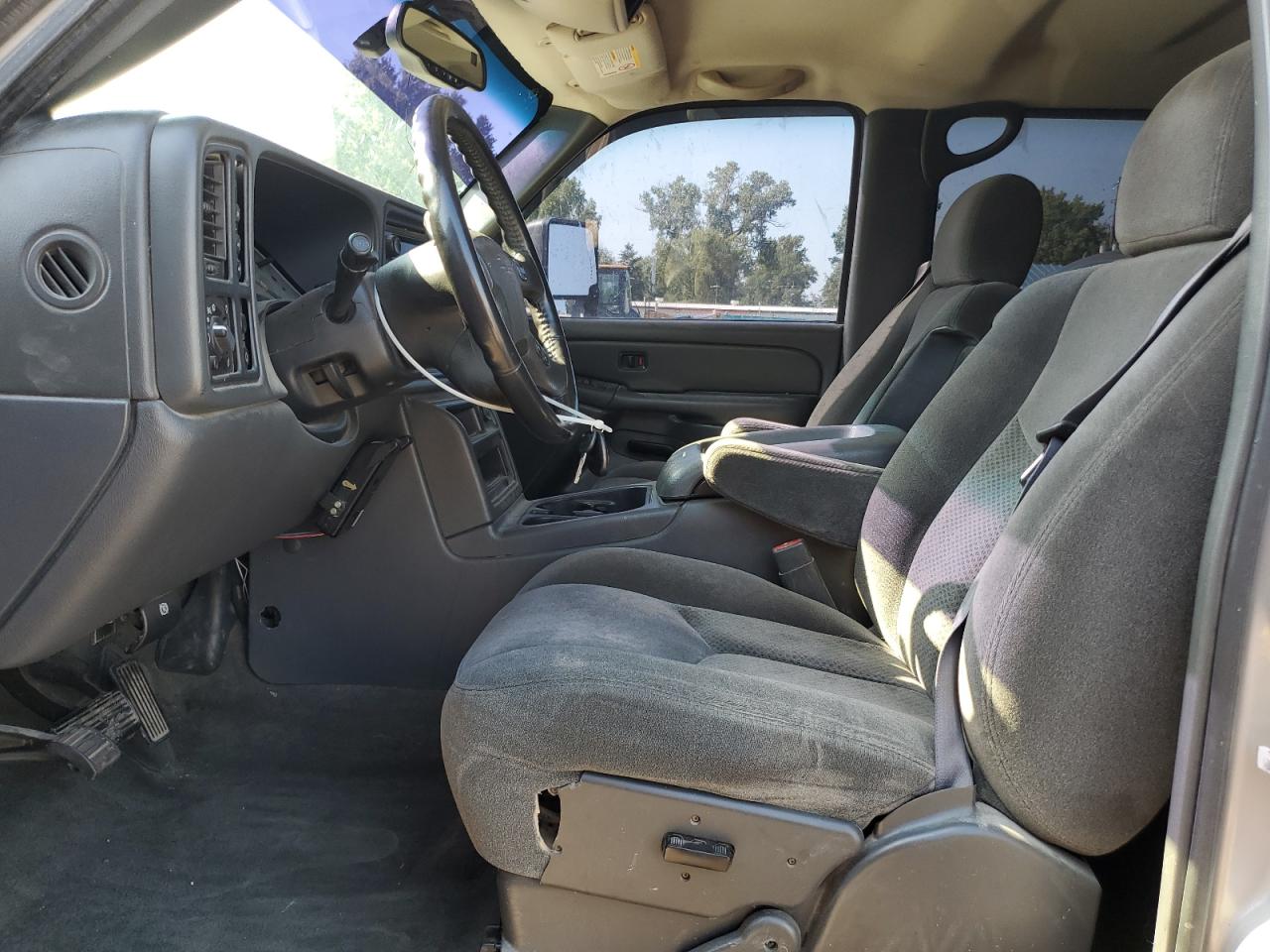 2005 Chevrolet Silverado K2500 Heavy Duty VIN: 1GCHK23275F877594 Lot: 67476595