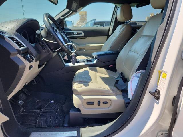 Parquets FORD EXPLORER 2015 Biały