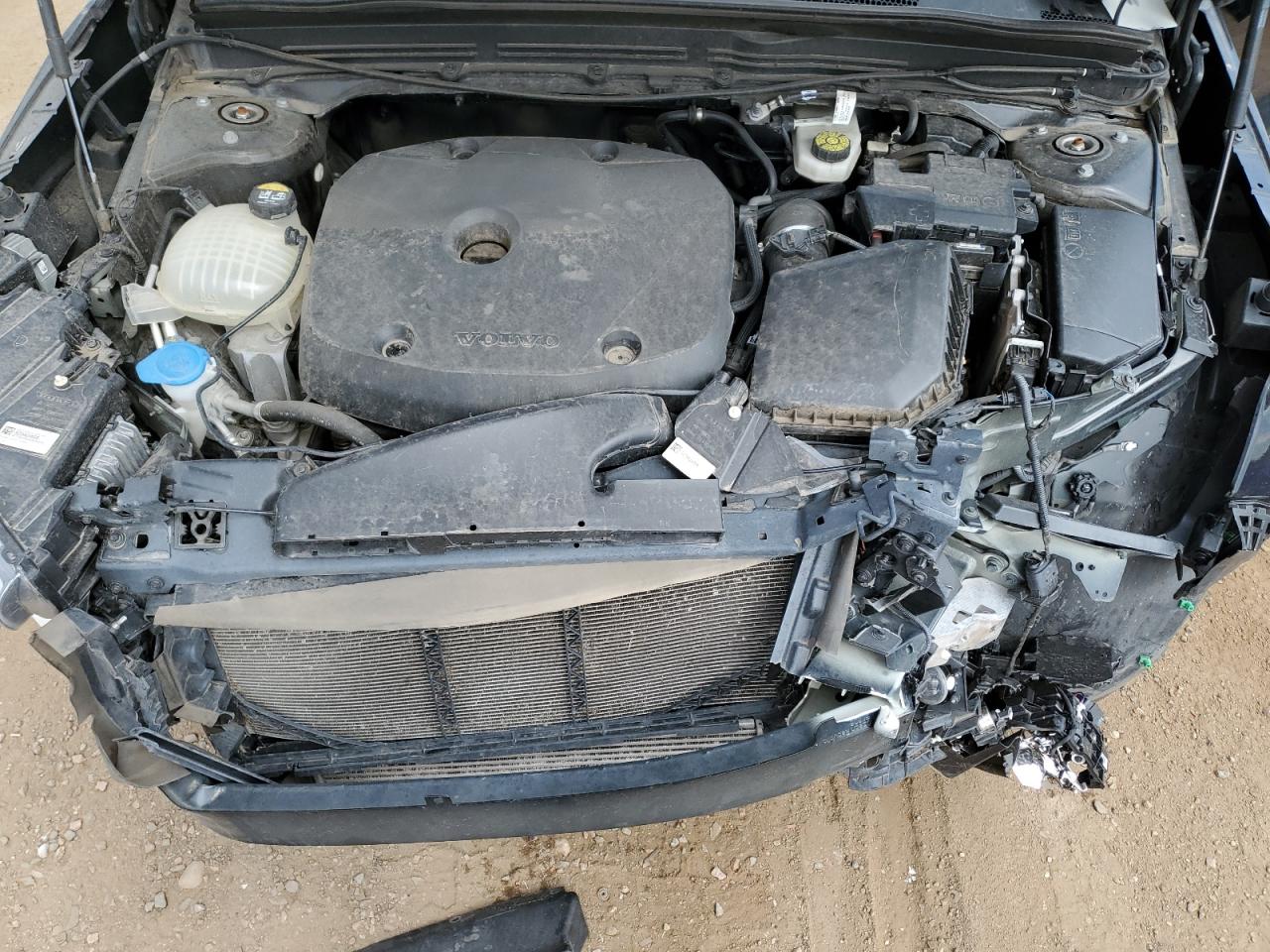 2022 Volvo Xc40 T4 Momentum VIN: YV4AC2HK4N2780784 Lot: 70065275