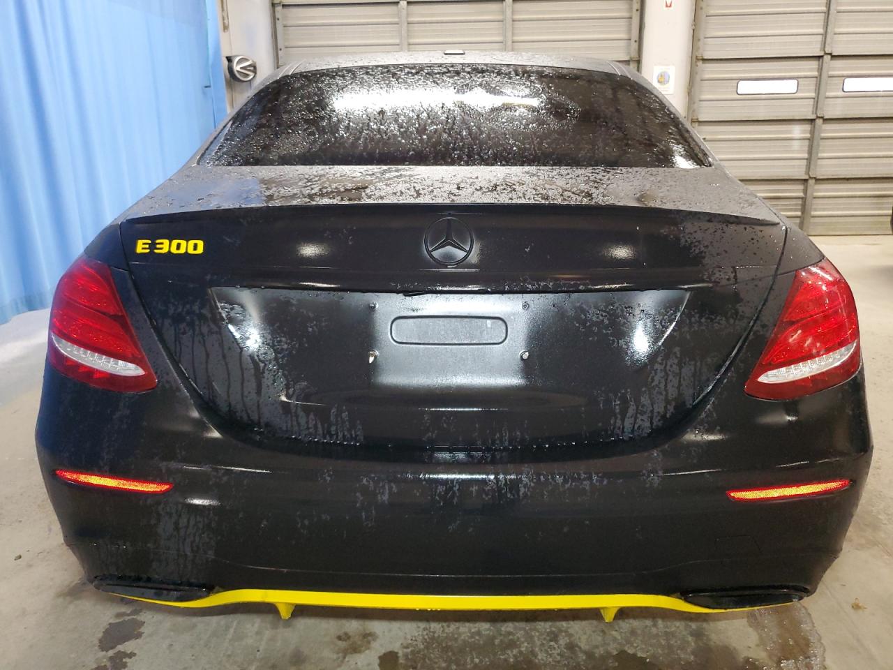 2019 Mercedes-Benz E 300 VIN: WDDZF4JB0KA589356 Lot: 68253735