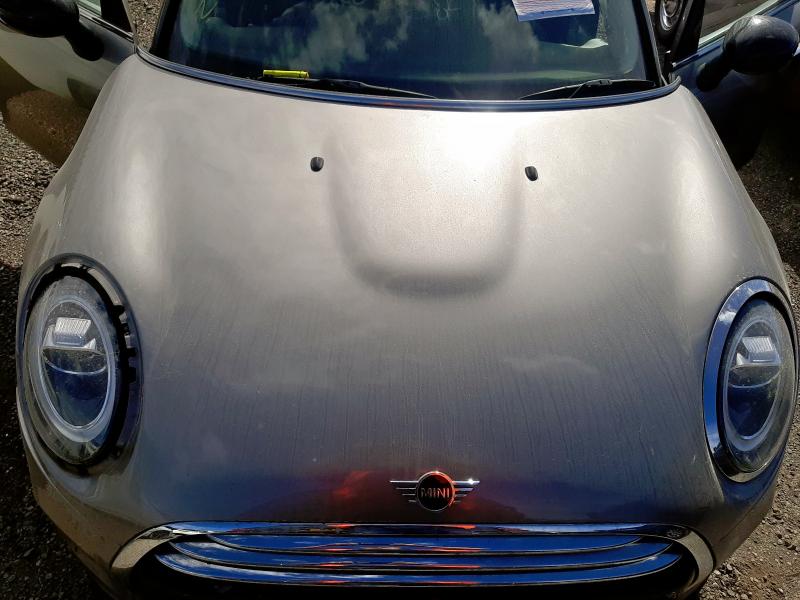 2018 MINI COOPER 