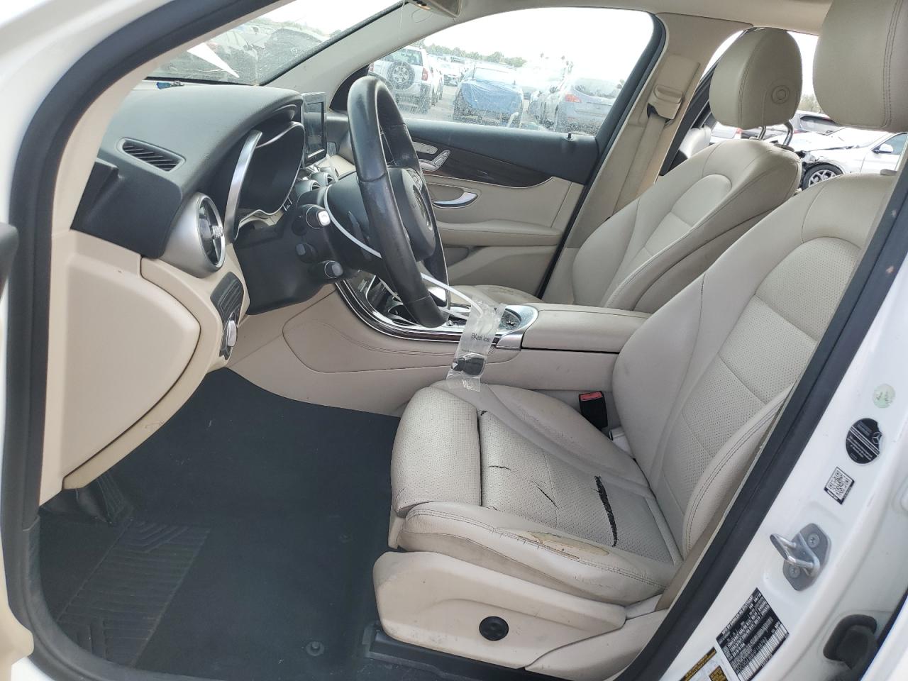 2017 Mercedes-Benz Glc 300 VIN: WDC0G4JB8HF168782 Lot: 70383735