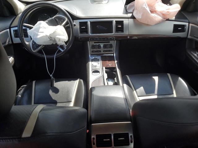 Sedans JAGUAR XF 2015 Srebrny