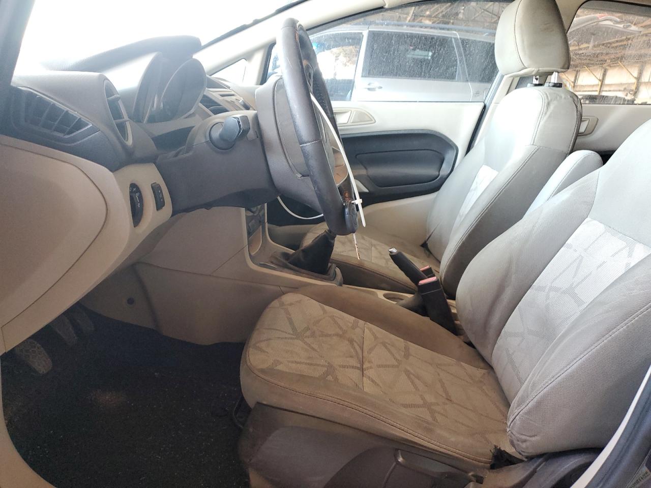 3FADP4EJ2DM116895 2013 Ford Fiesta Se