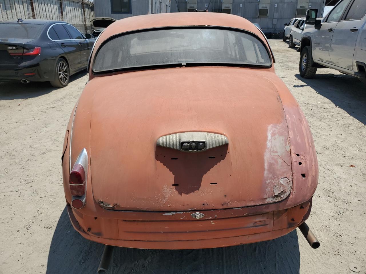 1966 Jaguar X-Type VIN: 1A10250BW Lot: 67392055