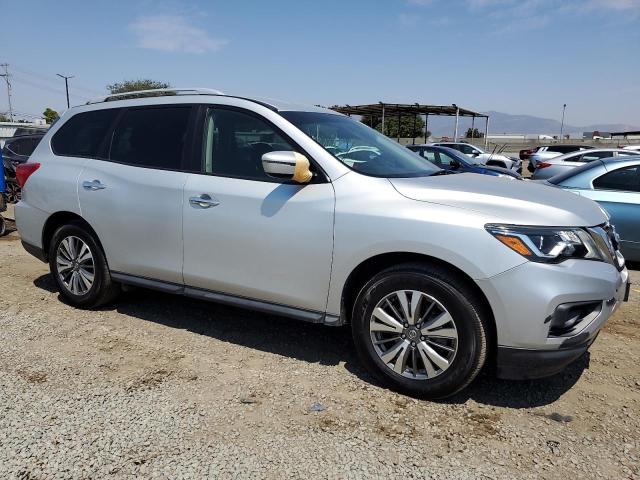  NISSAN PATHFINDER 2018 Srebrny