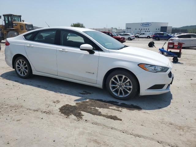  FORD FUSION 2017 White