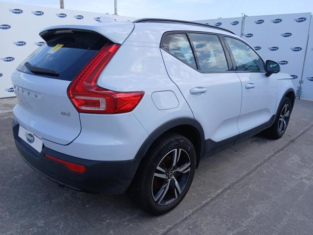2023 VOLVO XC40 + B3 MHEV AUTO 