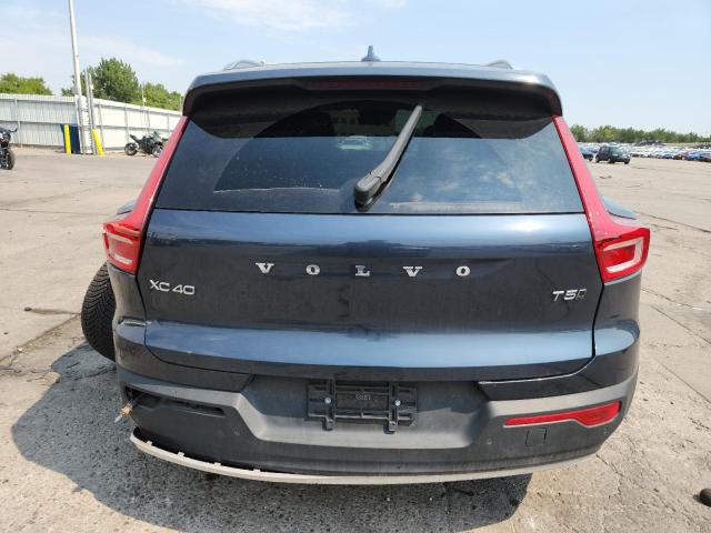  VOLVO XC40 2022 Синий