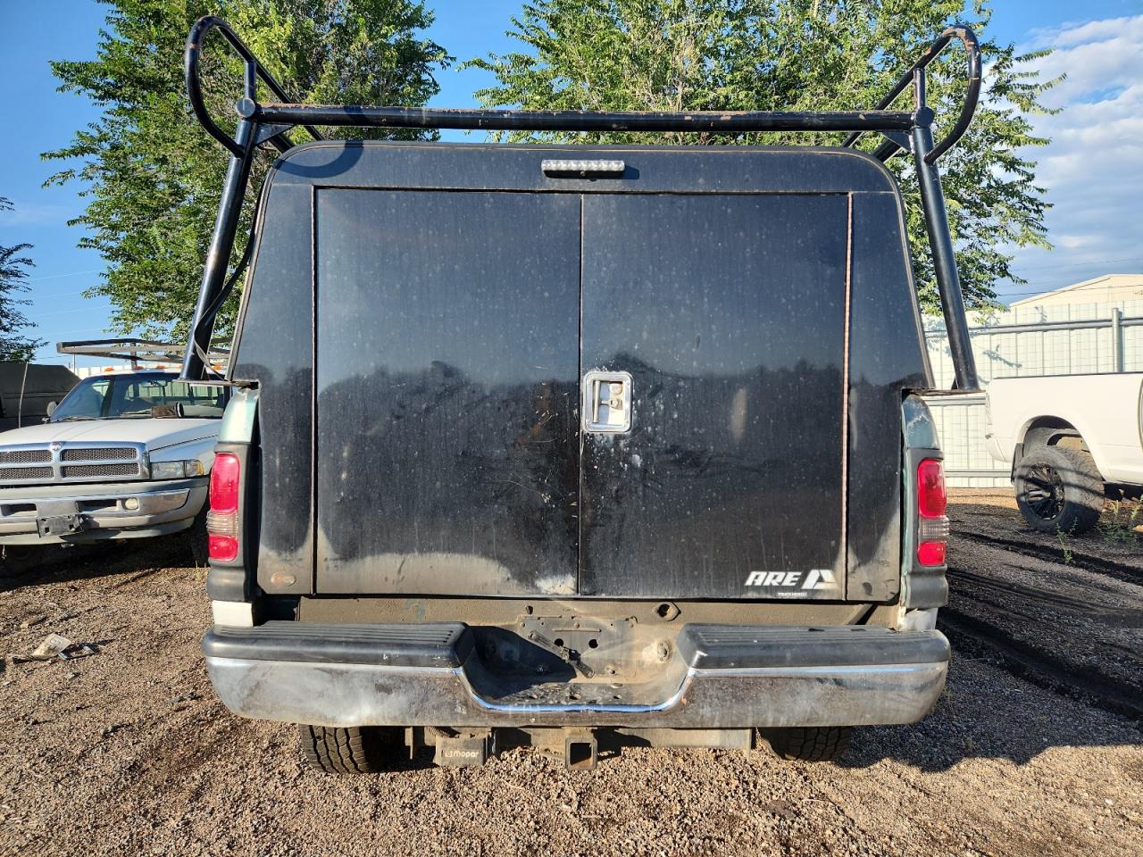 1999 Dodge Ram 2500 VIN: 3B7KF2268XG133194 Lot: 68939985