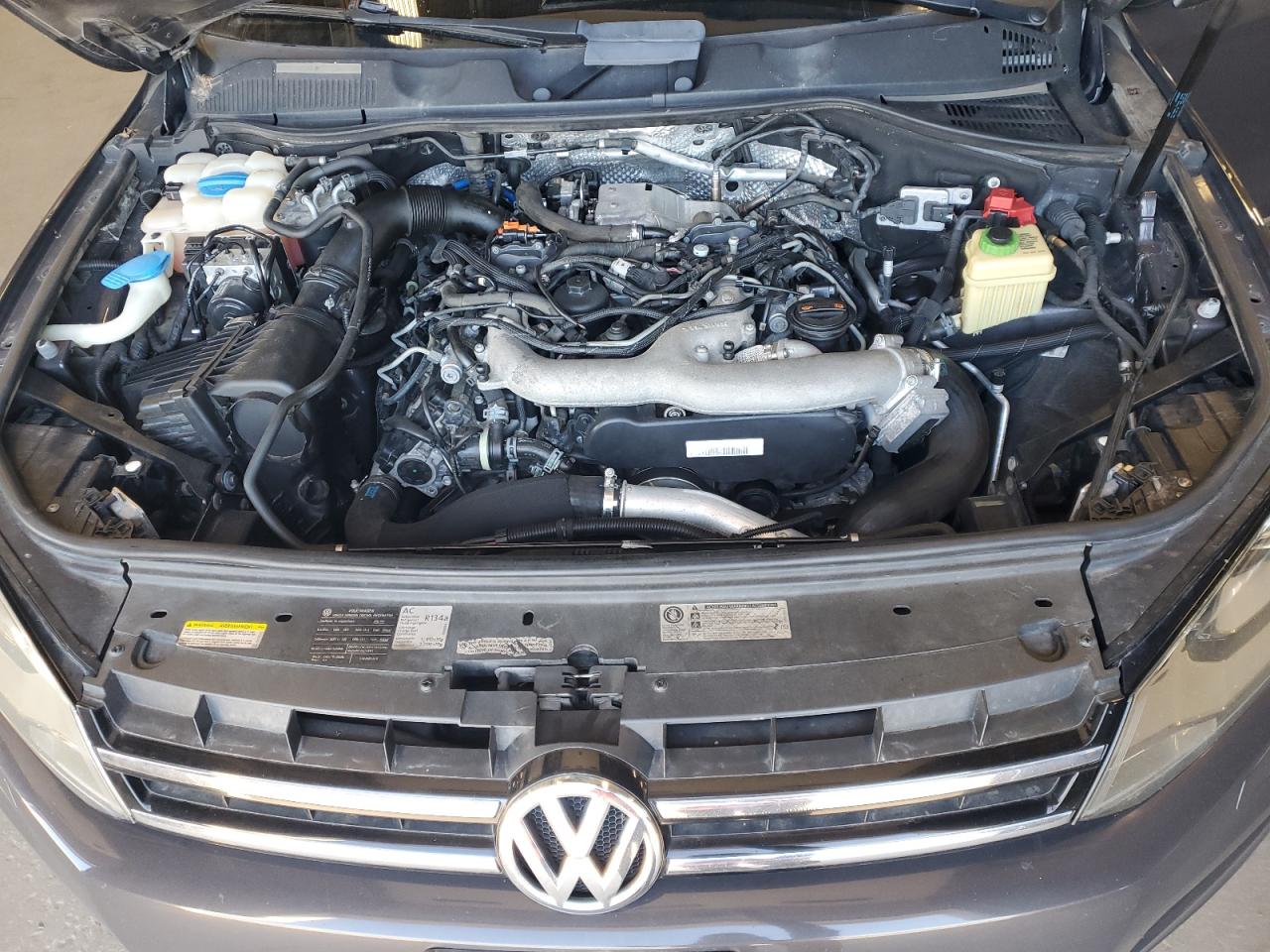 2012 Volkswagen Touareg V6 Tdi VIN: WVGEK9BP1CD011256 Lot: 70214245