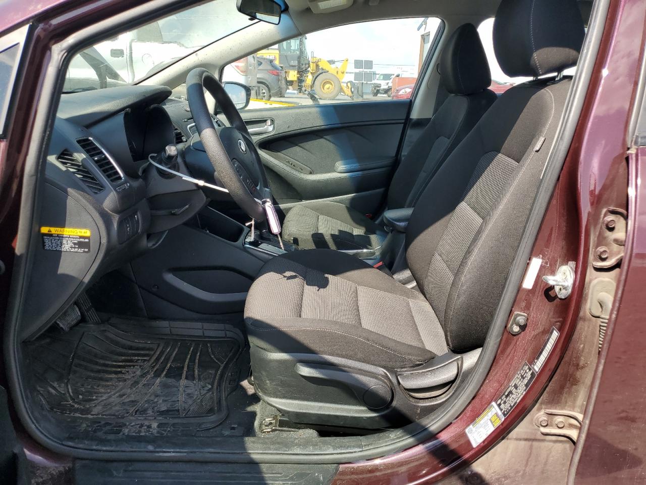 2017 Kia Forte Lx VIN: 3KPFK4A7XHE048759 Lot: 70221025