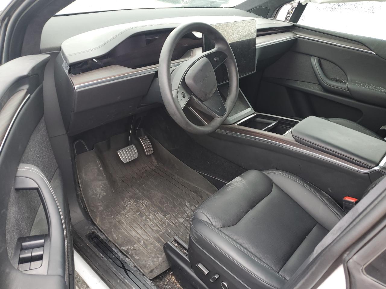 2024 Tesla Model X VIN: 7SAXCDE52RF445911 Lot: 67079295